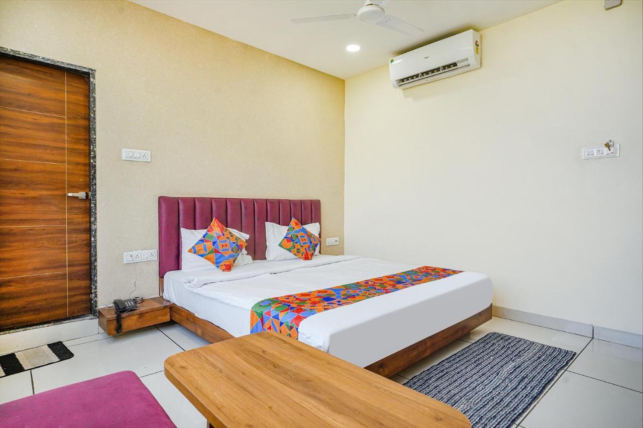 Fabhotel Sukh Vilas Індаур Екстер'єр фото