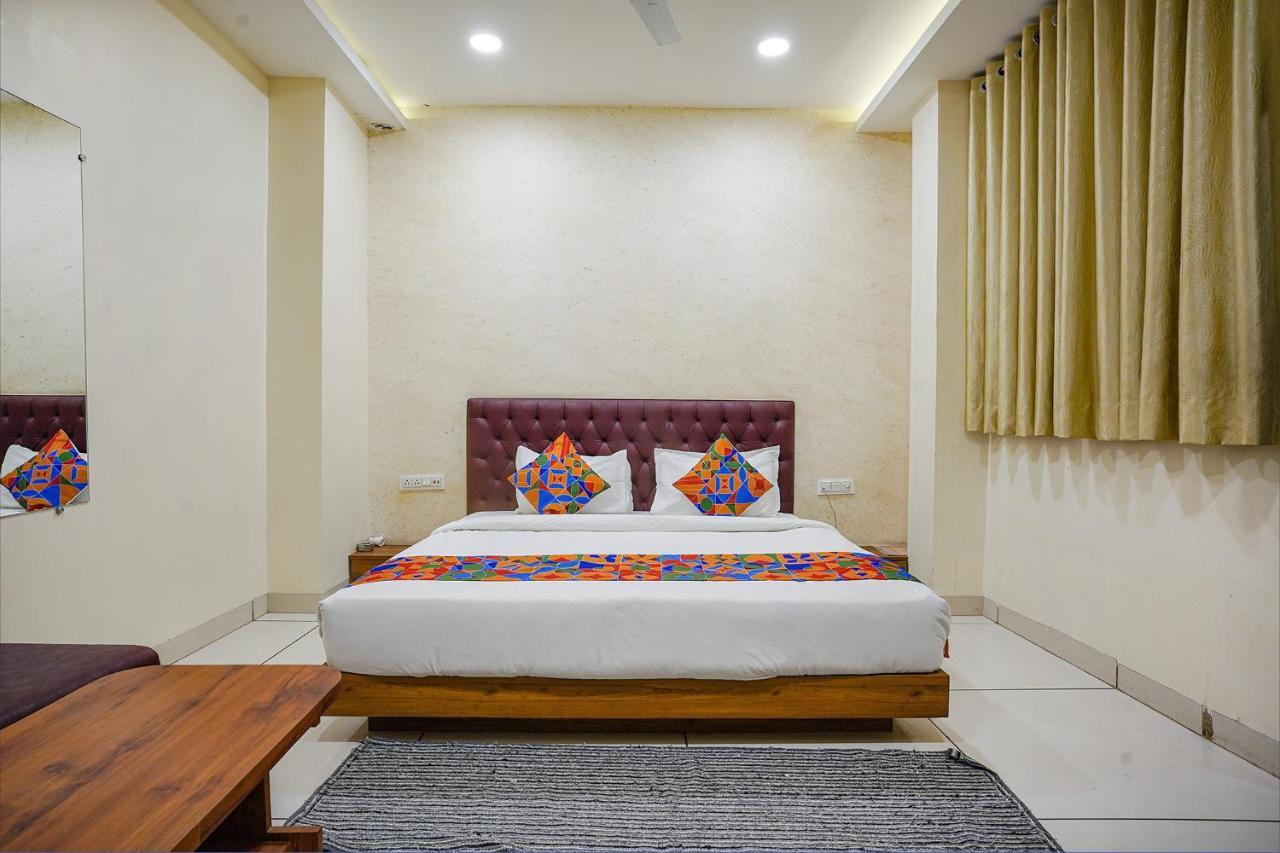 Fabhotel Sukh Vilas Індаур Екстер'єр фото